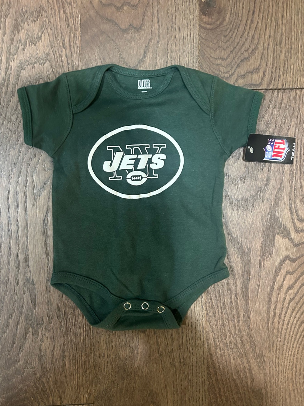 NWT NFL New York Jets Size 3-6 month Baby Bodysuit